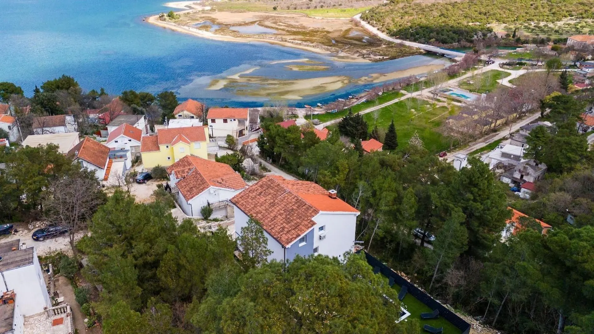 Villa Ivanovi Dvori - Seven Bedroom Villa With Private Pool Benkovac Croácia